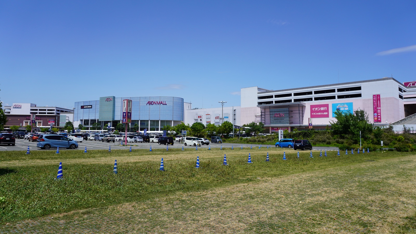 イオンモールむさし村山の外観